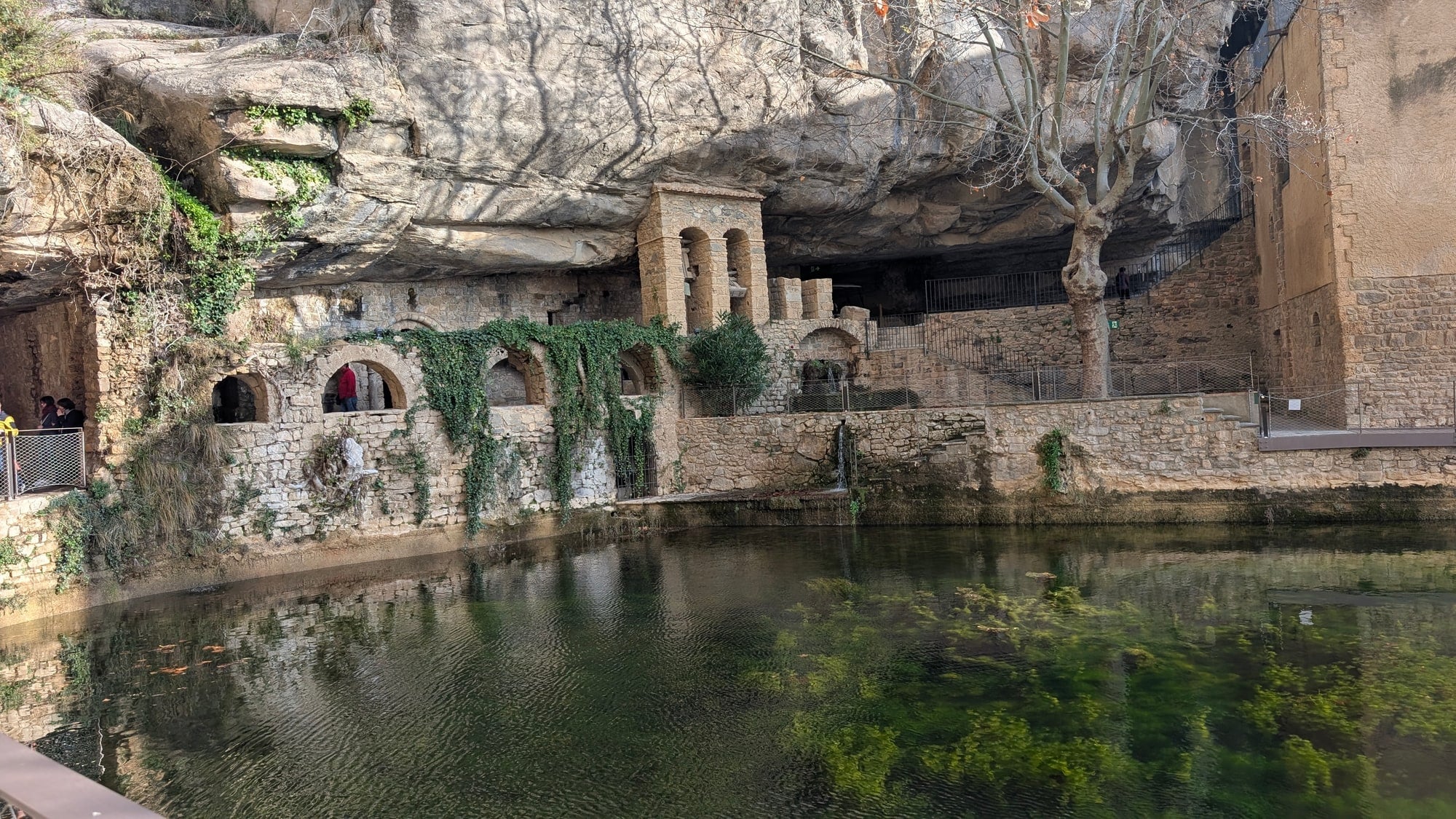 Monasterio de San Miguel de Fay